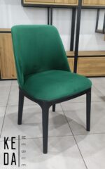 Krzesło tapicerowane Amelor, krzesło zielone, eleganckie zielone krzesło na drewnianych nogach, krzesło drewniane, krzesło bukowe, krzesło z oparciem, drewniana podstawa , krzesło do restauracji , krzesło do kawiarni , wnętrza loft , styl loftowy, fotel do jadalni ,meble do kuchni jadalni , krzesło biurowe, mebel do gabinetu